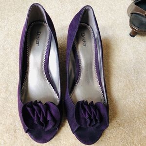 Purple open toe suede pumps